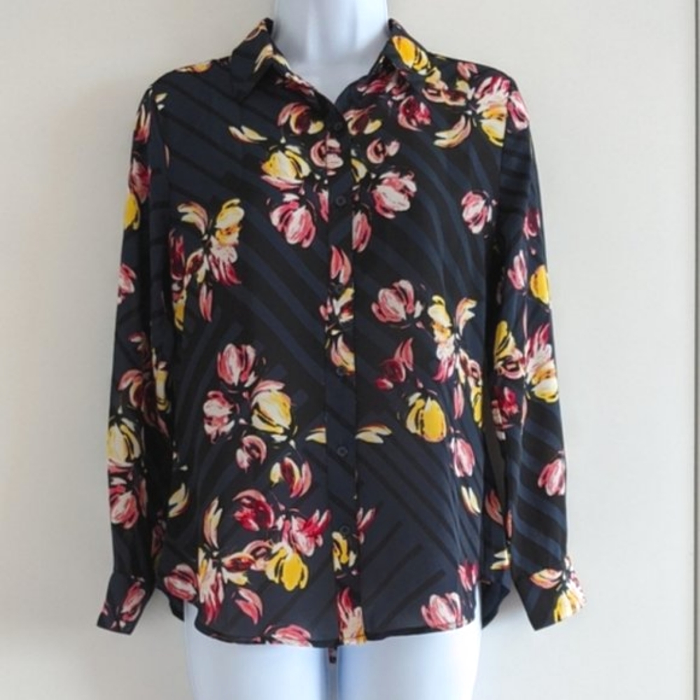 Banana Republic floral button up shirt XSP